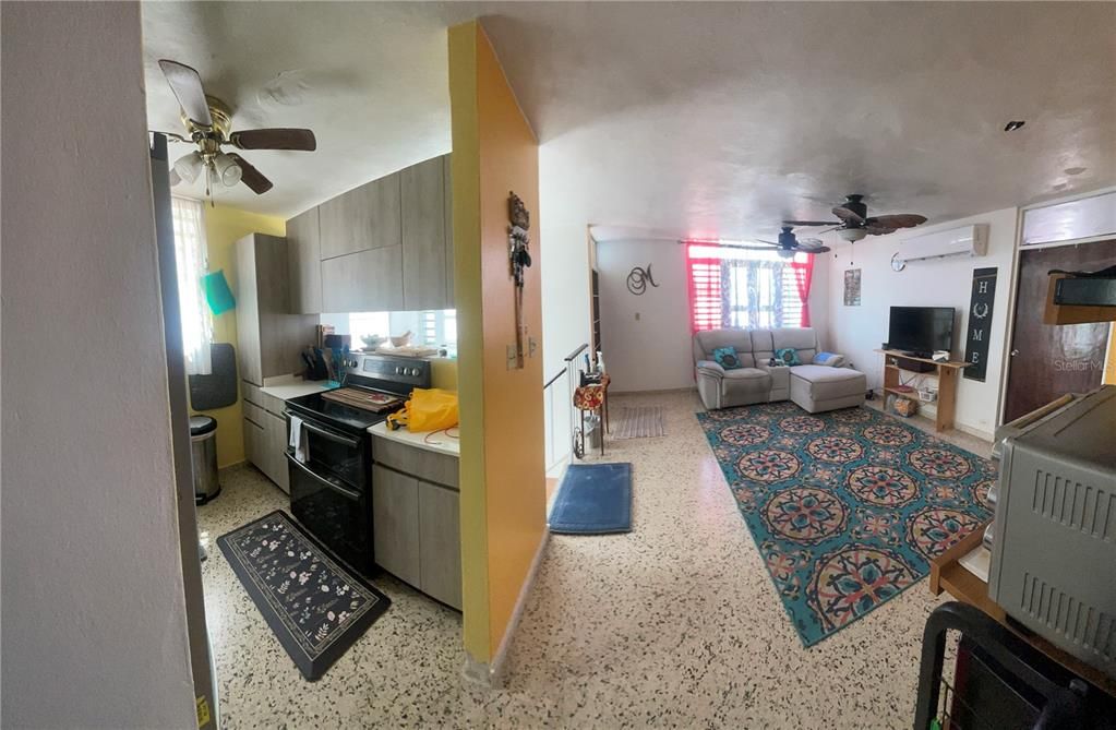 На продажу: $369,000 (5 спален, 3 ванн, 1600 Квадратных фут)