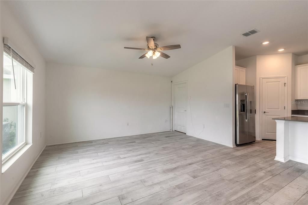 待售: $365,000 (3 贝兹, 2 浴室, 1540 平方英尺)