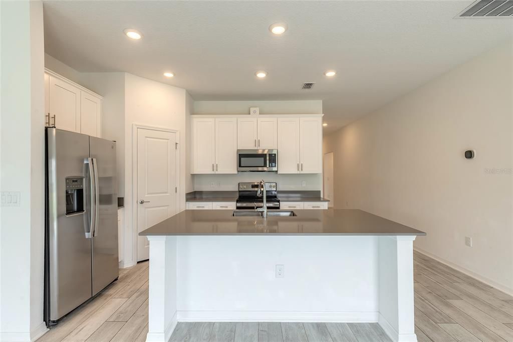 待售: $365,000 (3 贝兹, 2 浴室, 1540 平方英尺)