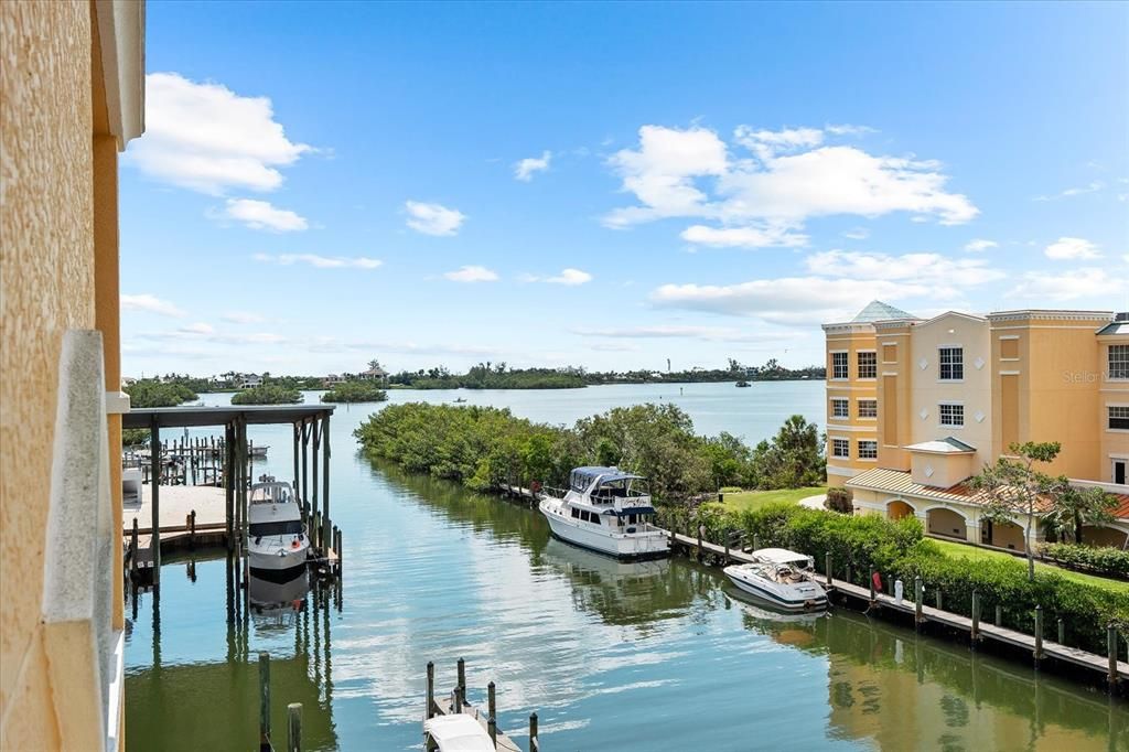 待售: $750,000 (3 贝兹, 2 浴室, 1799 平方英尺)