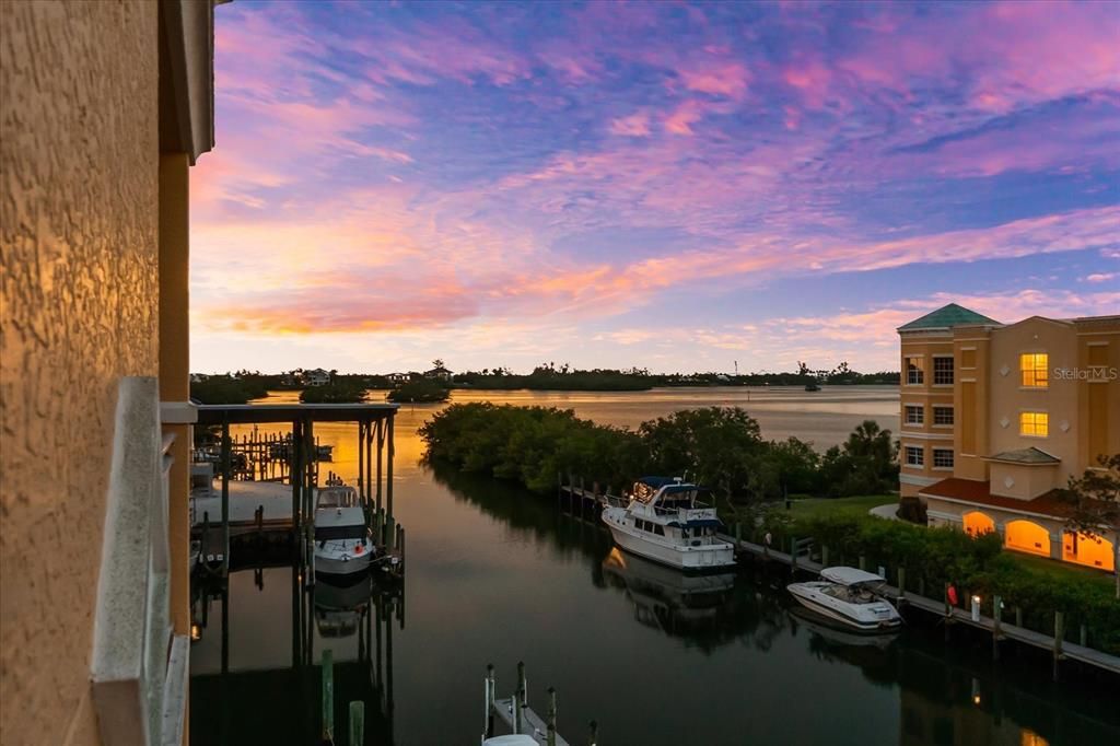 待售: $750,000 (3 贝兹, 2 浴室, 1799 平方英尺)