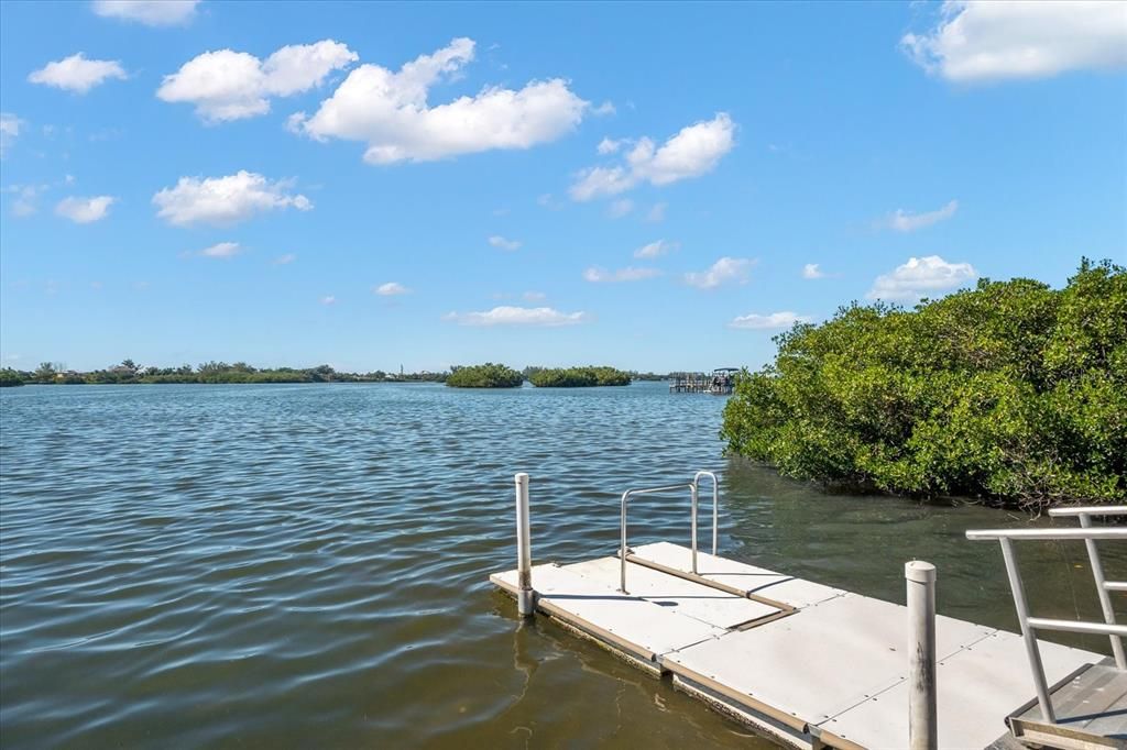 待售: $750,000 (3 贝兹, 2 浴室, 1799 平方英尺)