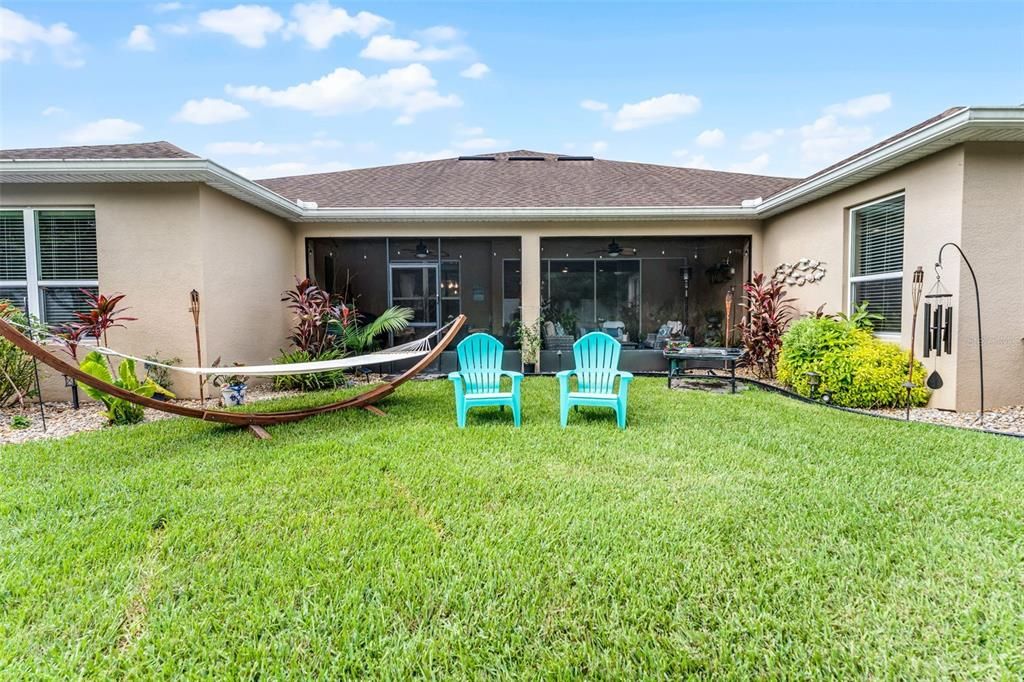 Back Yard -Covered Lanai