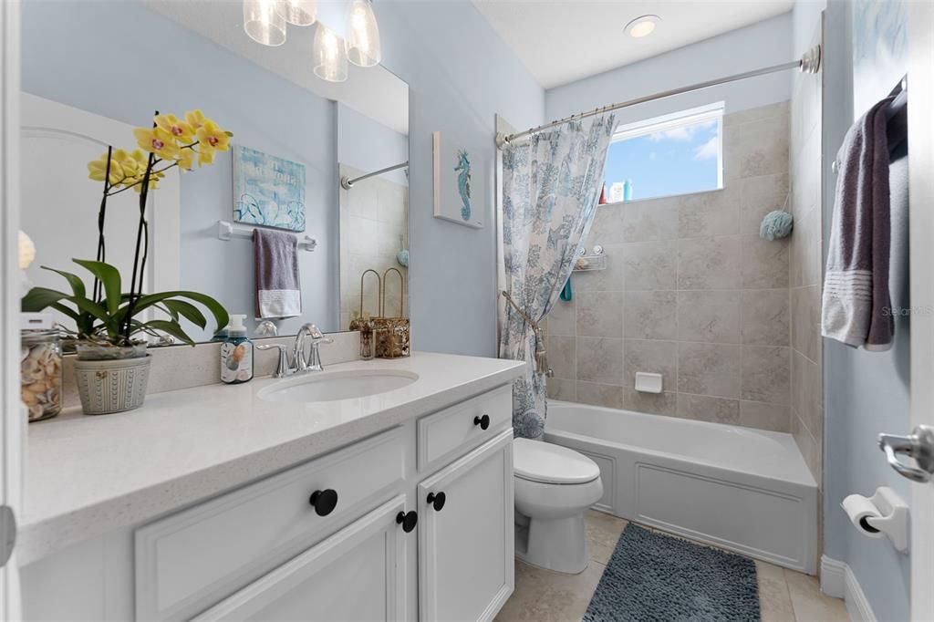Jack & Jill Bath