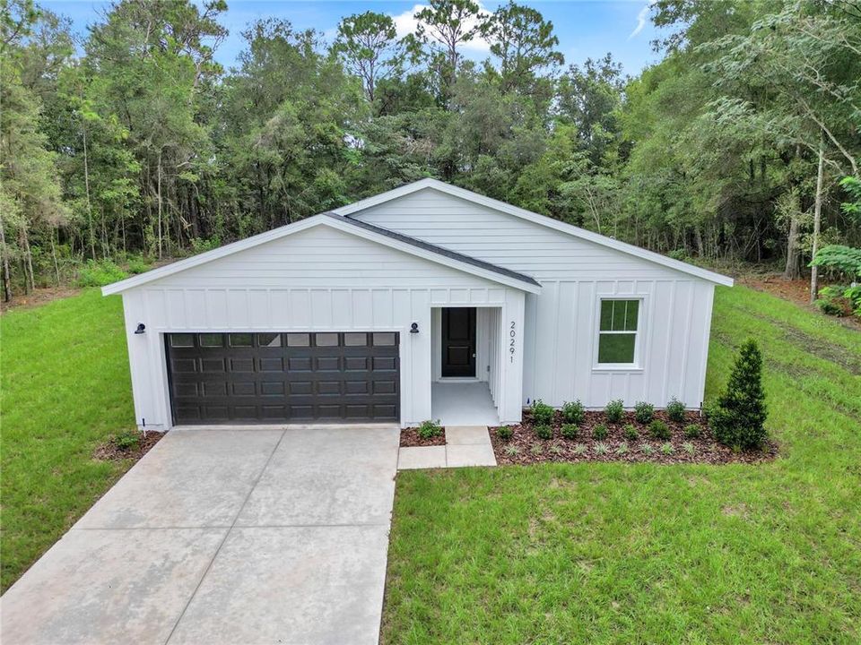 合同活跃: $320,000 (3 贝兹, 2 浴室, 1543 平方英尺)