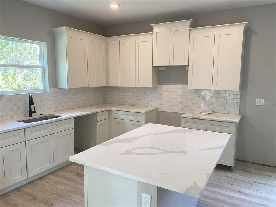 Active With Contract: $372,900 (4 beds, 3 baths, 2092 Square Feet)