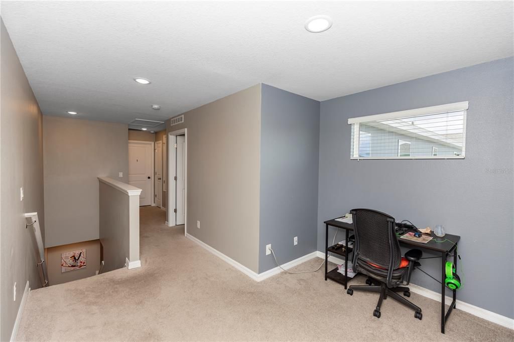 En Venta: $298,999 (3 camas, 2 baños, 1580 Pies cuadrados)