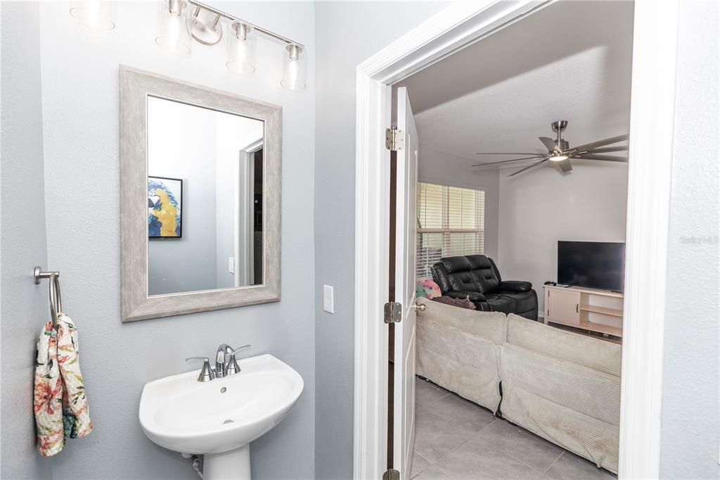 En Venta: $298,999 (3 camas, 2 baños, 1580 Pies cuadrados)