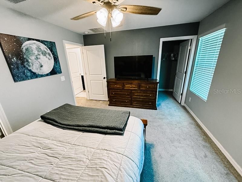 En Venta: $298,999 (3 camas, 2 baños, 1580 Pies cuadrados)