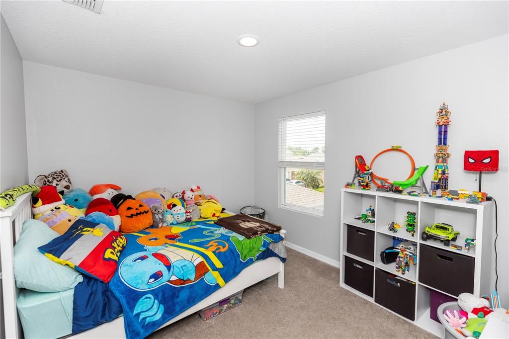 En Venta: $298,999 (3 camas, 2 baños, 1580 Pies cuadrados)