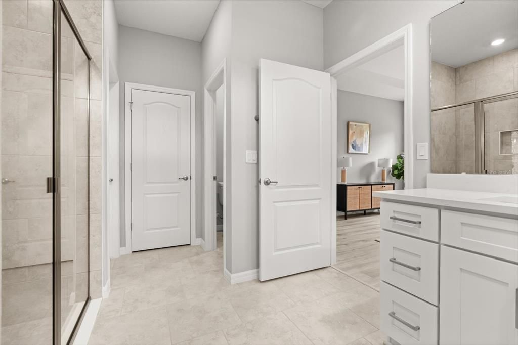 Active With Contract: $372,900 (4 beds, 3 baths, 2092 Square Feet)