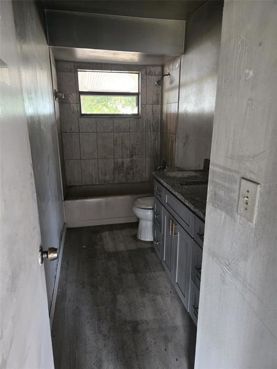 На продажу: $265,000 (3 спален, 2 ванн, 1422 Квадратных фут)