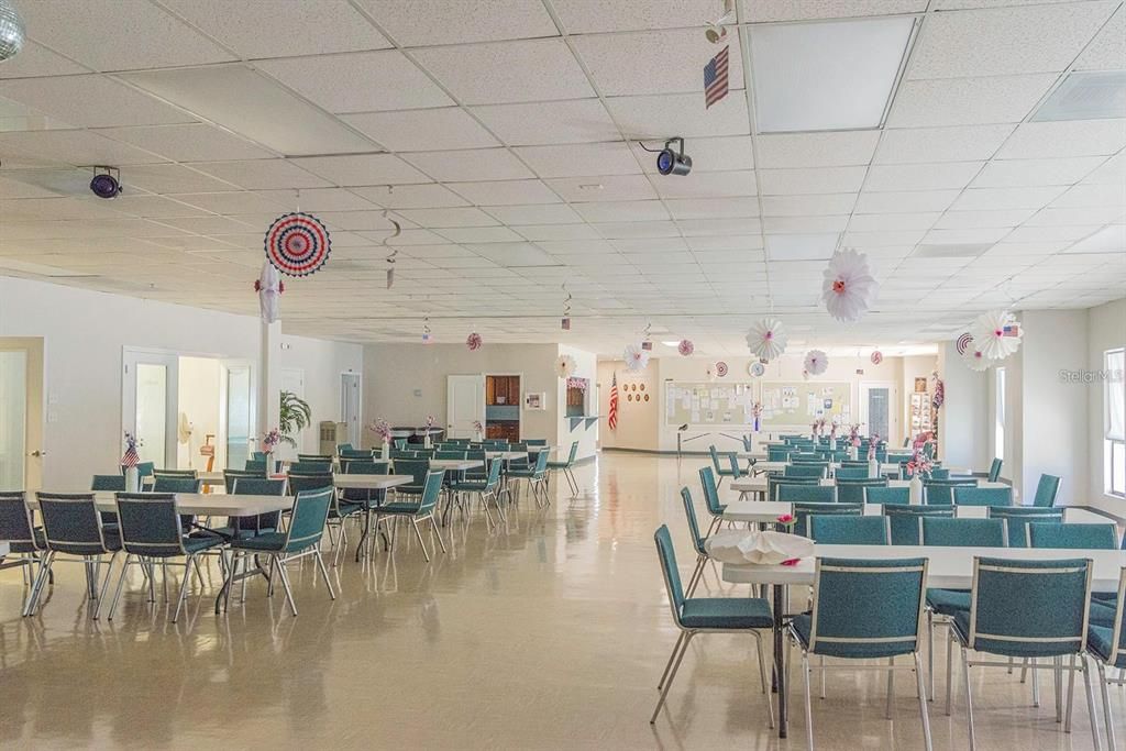 Active With Contract: $199,000 (2 beds, 2 baths, 1480 Square Feet)