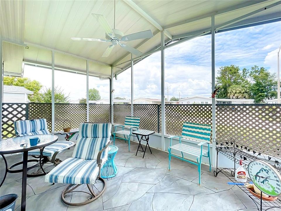 Active With Contract: $199,000 (2 beds, 2 baths, 1480 Square Feet)