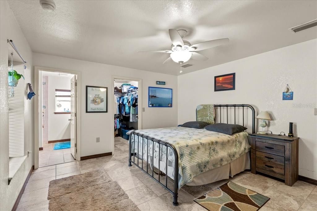 En Venta: $550,000 (3 camas, 2 baños, 1741 Pies cuadrados)