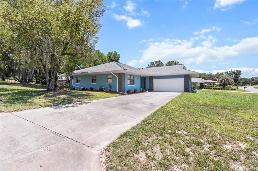 For Sale: $265,000 (3 beds, 2 baths, 1514 Square Feet)