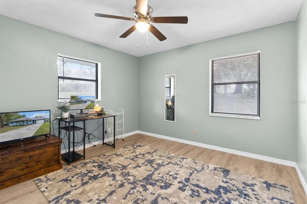 For Sale: $265,000 (3 beds, 2 baths, 1514 Square Feet)