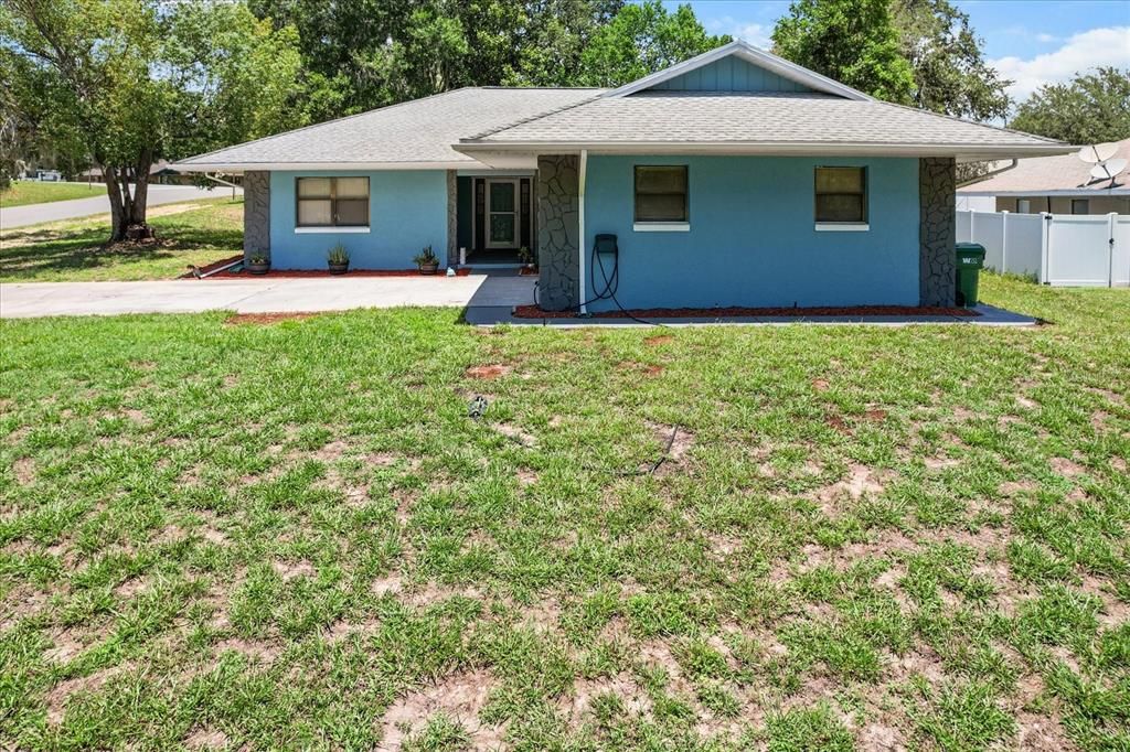 For Sale: $265,000 (3 beds, 2 baths, 1514 Square Feet)