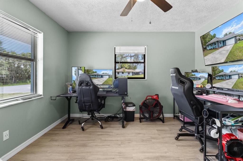 For Sale: $265,000 (3 beds, 2 baths, 1514 Square Feet)