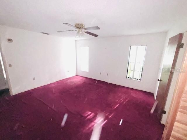 Activo con contrato: $259,900 (3 camas, 2 baños, 1647 Pies cuadrados)