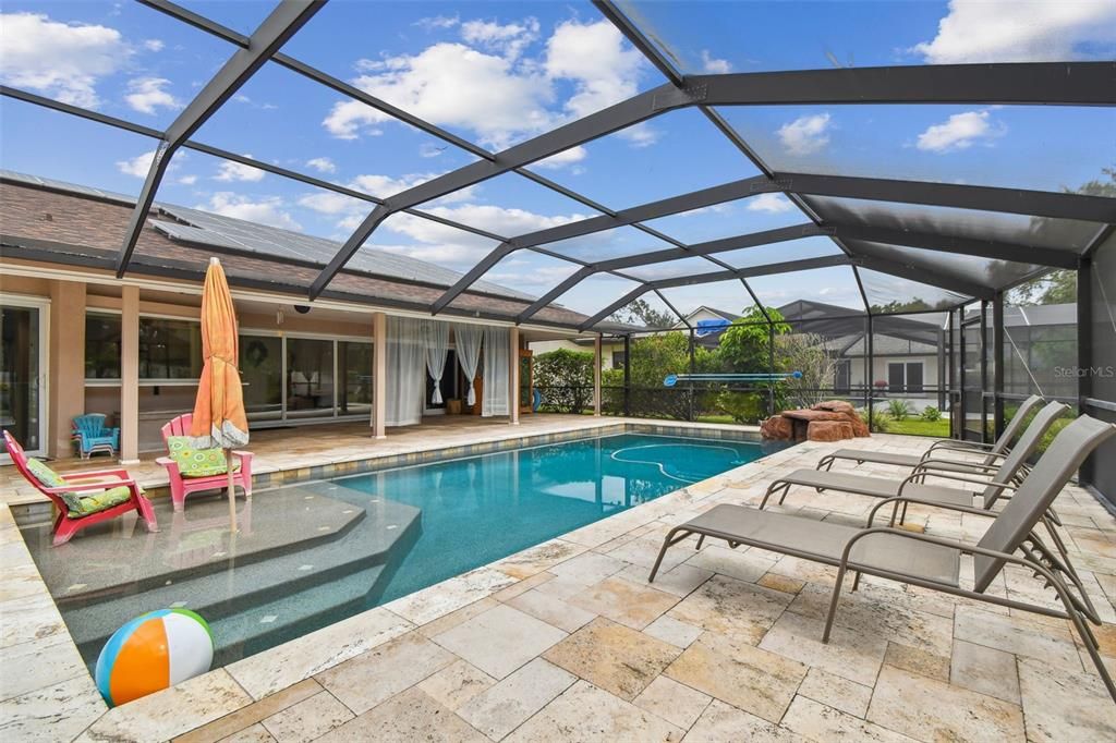 Под контрактом: $779,900 (4 спален, 2 ванн, 2821 Квадратных фут)