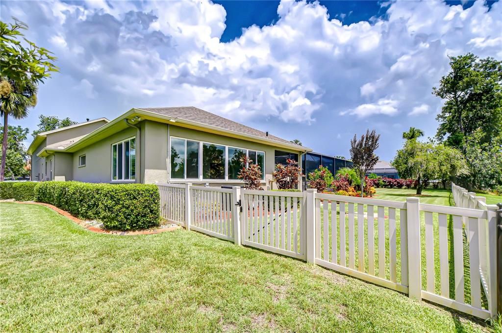 合同活跃: $849,000 (5 贝兹, 3 浴室, 4058 平方英尺)