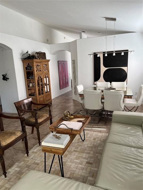 En Renta: $2,800 (3 camas, 2 baños, 1536 Pies cuadrados)