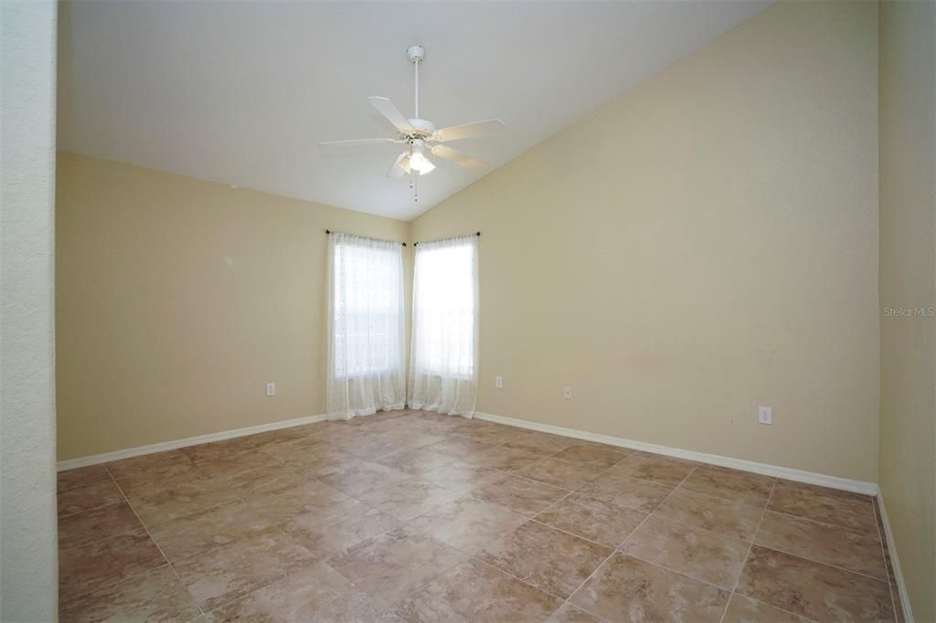 En Renta: $2,800 (3 camas, 2 baños, 1536 Pies cuadrados)