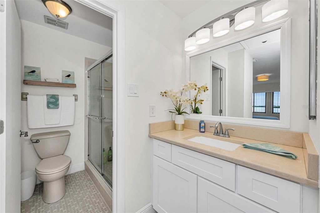 待售: $419,000 (2 贝兹, 2 浴室, 1065 平方英尺)