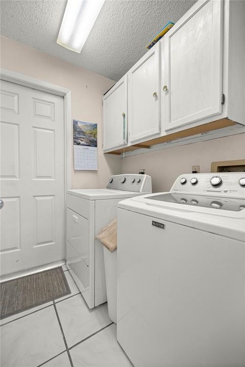 На продажу: $679,000 (4 спален, 2 ванн, 2262 Квадратных фут)