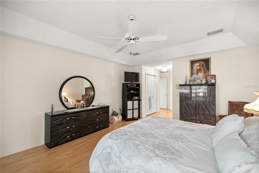 На продажу: $679,000 (4 спален, 2 ванн, 2262 Квадратных фут)