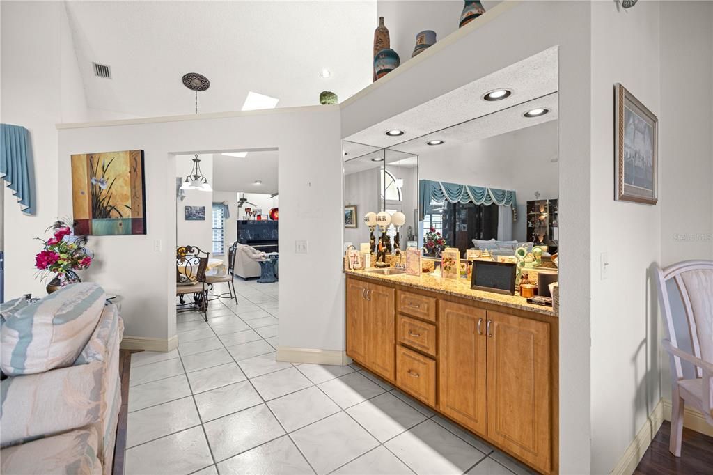 На продажу: $679,000 (4 спален, 2 ванн, 2262 Квадратных фут)