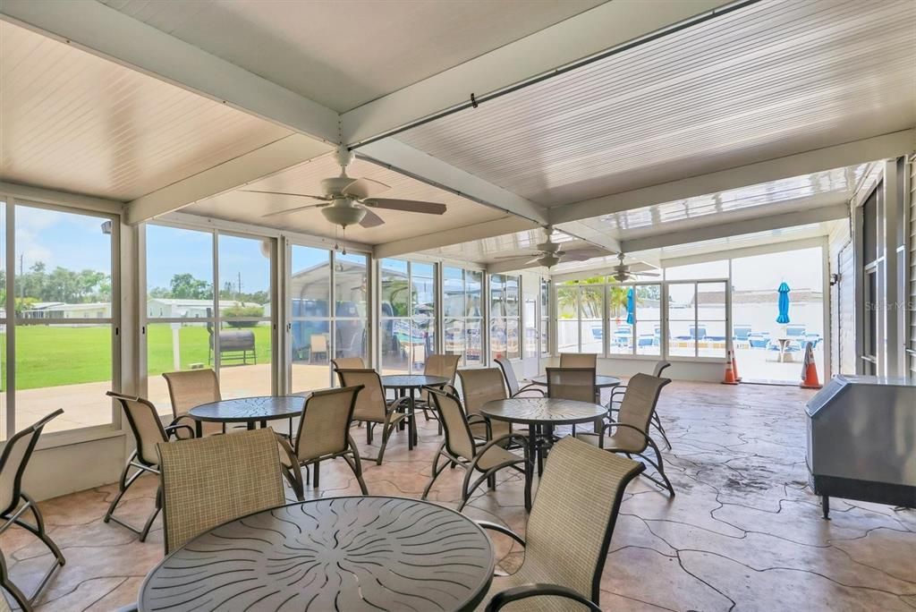 For Sale: $90,000 (2 beds, 2 baths, 784 Square Feet)