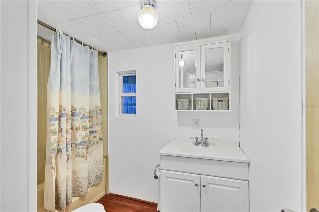 For Sale: $90,000 (2 beds, 2 baths, 784 Square Feet)