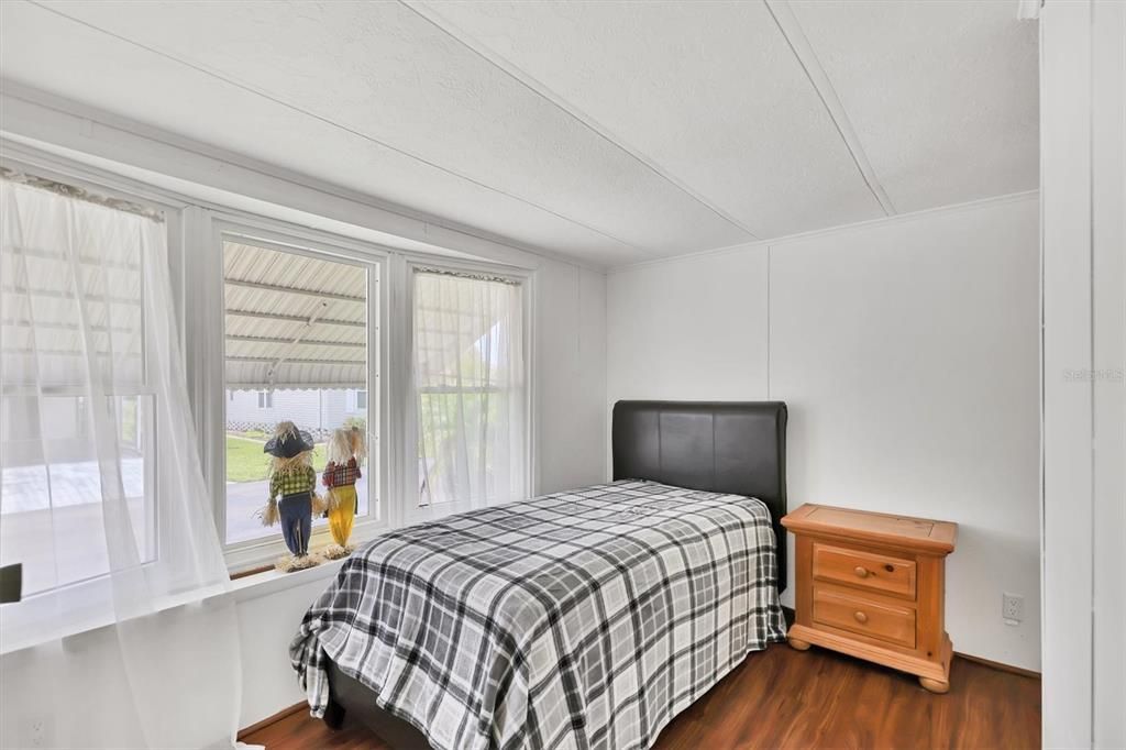 For Sale: $90,000 (2 beds, 2 baths, 784 Square Feet)