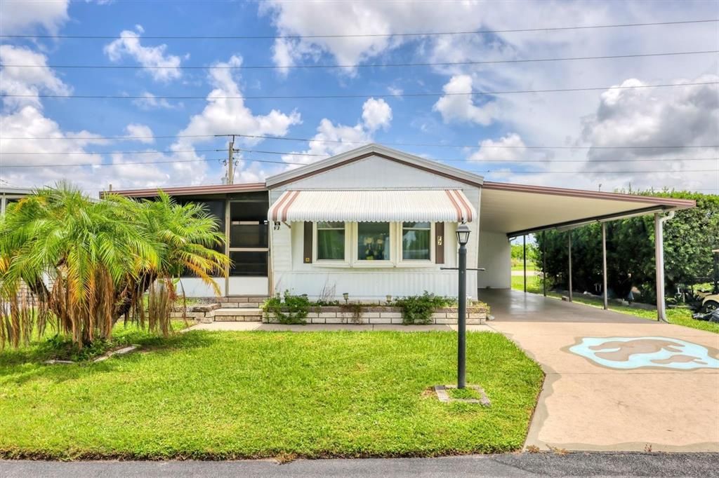 For Sale: $90,000 (2 beds, 2 baths, 784 Square Feet)