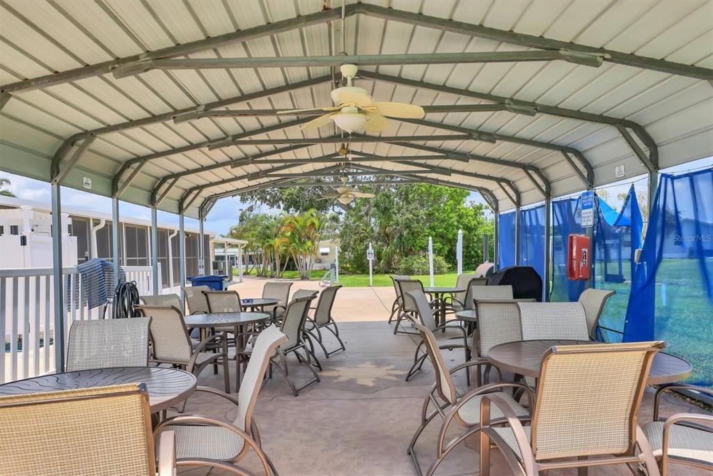 For Sale: $90,000 (2 beds, 2 baths, 784 Square Feet)