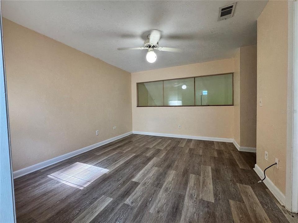 For Sale: $140,000 (2 beds, 2 baths, 1174 Square Feet)