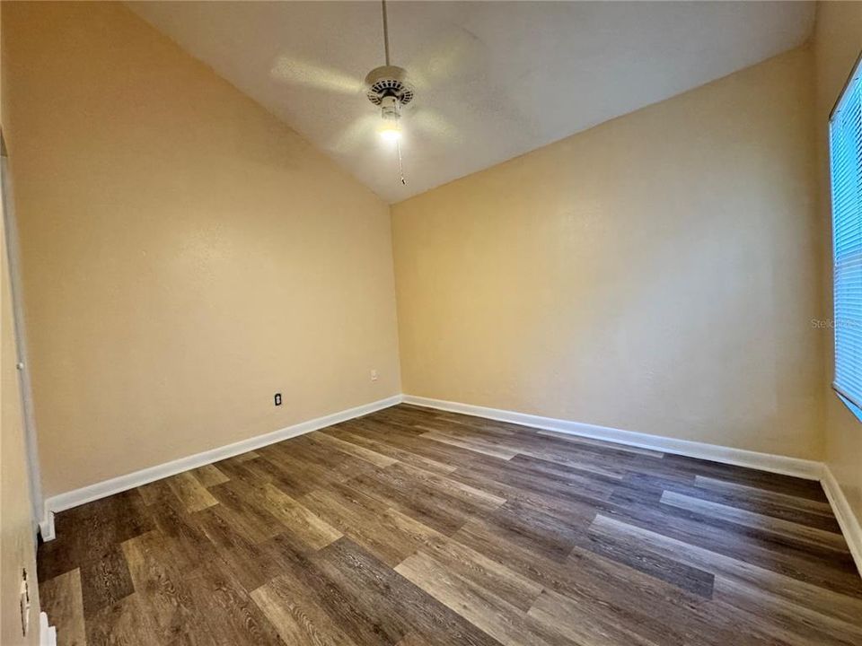 For Sale: $140,000 (2 beds, 2 baths, 1174 Square Feet)