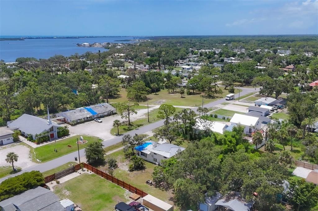Active With Contract: $200,000 (3 beds, 2 baths, 2002 Square Feet)
