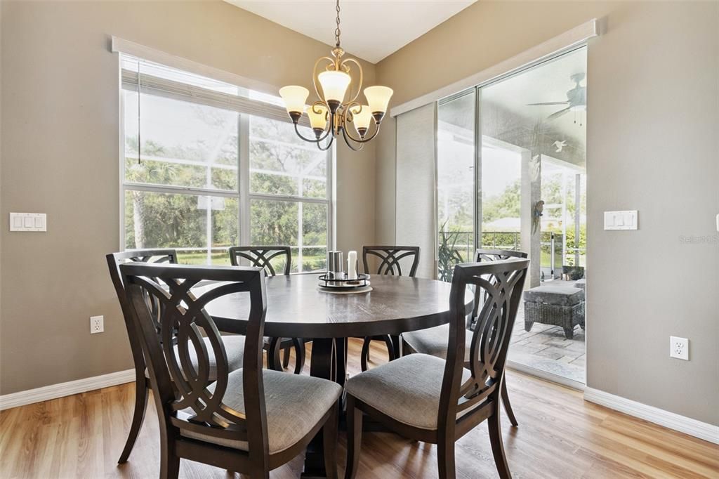 Activo con contrato: $469,999 (3 camas, 3 baños, 2144 Pies cuadrados)