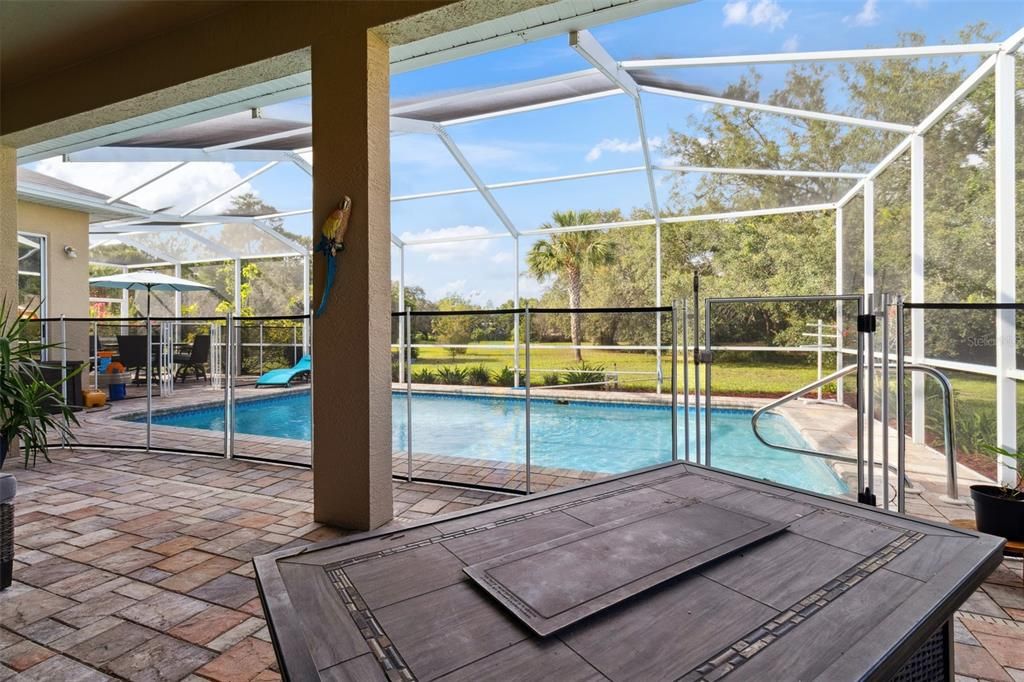 Activo con contrato: $469,999 (3 camas, 3 baños, 2144 Pies cuadrados)