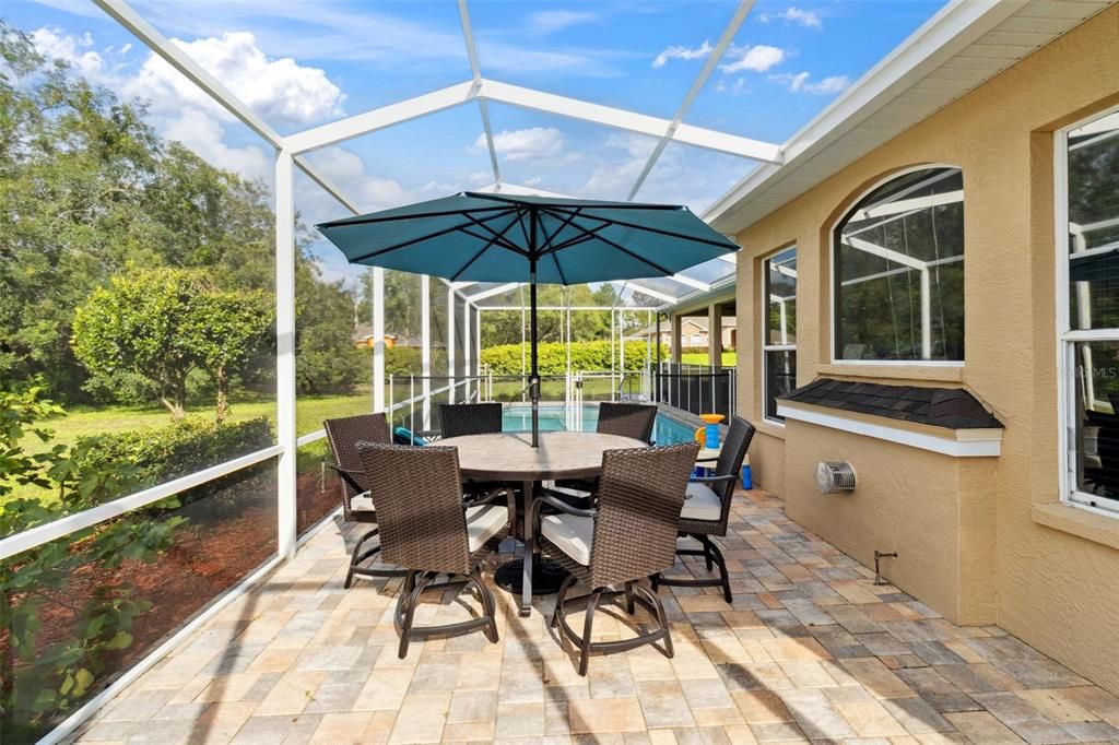 Activo con contrato: $469,999 (3 camas, 3 baños, 2144 Pies cuadrados)