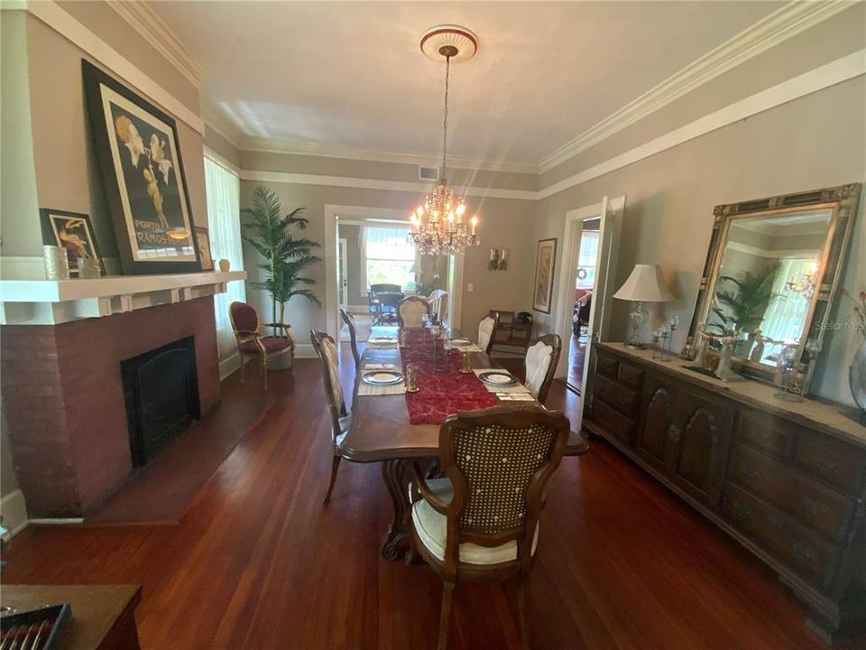 待售: $950,000 (7 贝兹, 5 浴室, 4662 平方英尺)