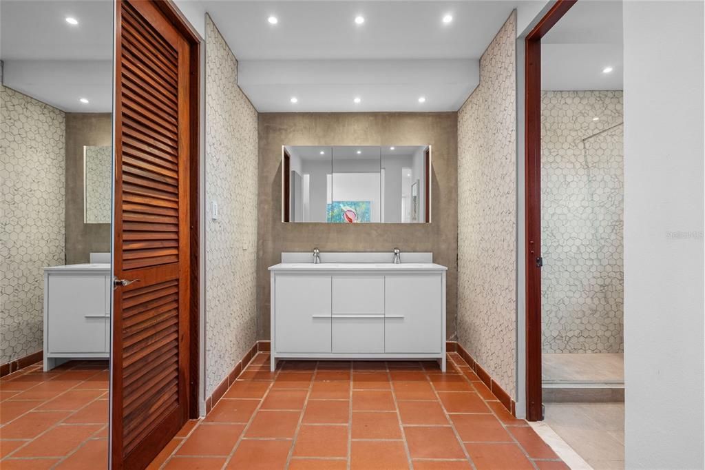 For Sale: $1,570,000 (3 beds, 3 baths, 0 Square Feet)