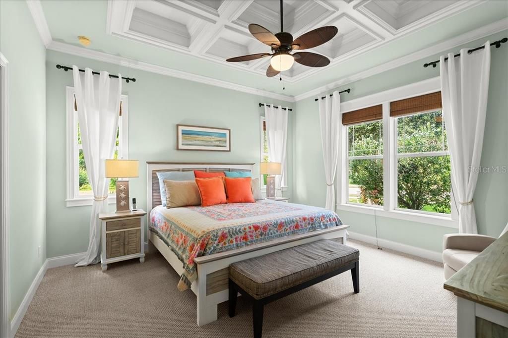 На продажу: $674,900 (3 спален, 2 ванн, 1816 Квадратных фут)