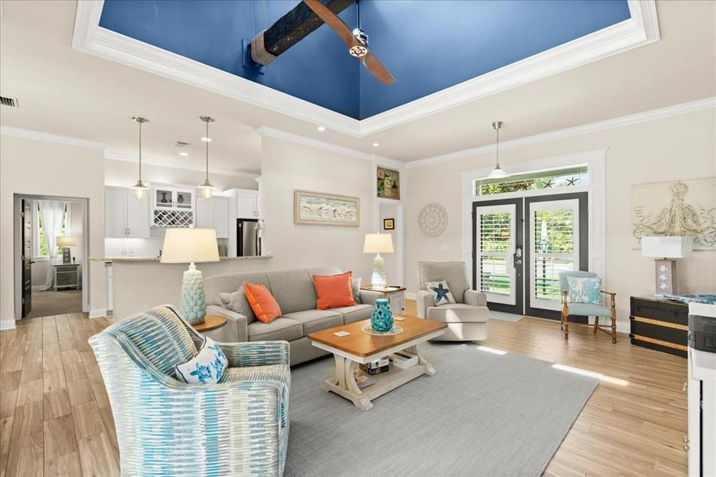 На продажу: $674,900 (3 спален, 2 ванн, 1816 Квадратных фут)