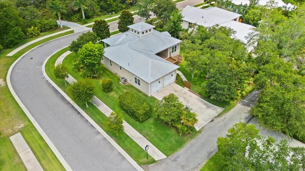 На продажу: $674,900 (3 спален, 2 ванн, 1816 Квадратных фут)