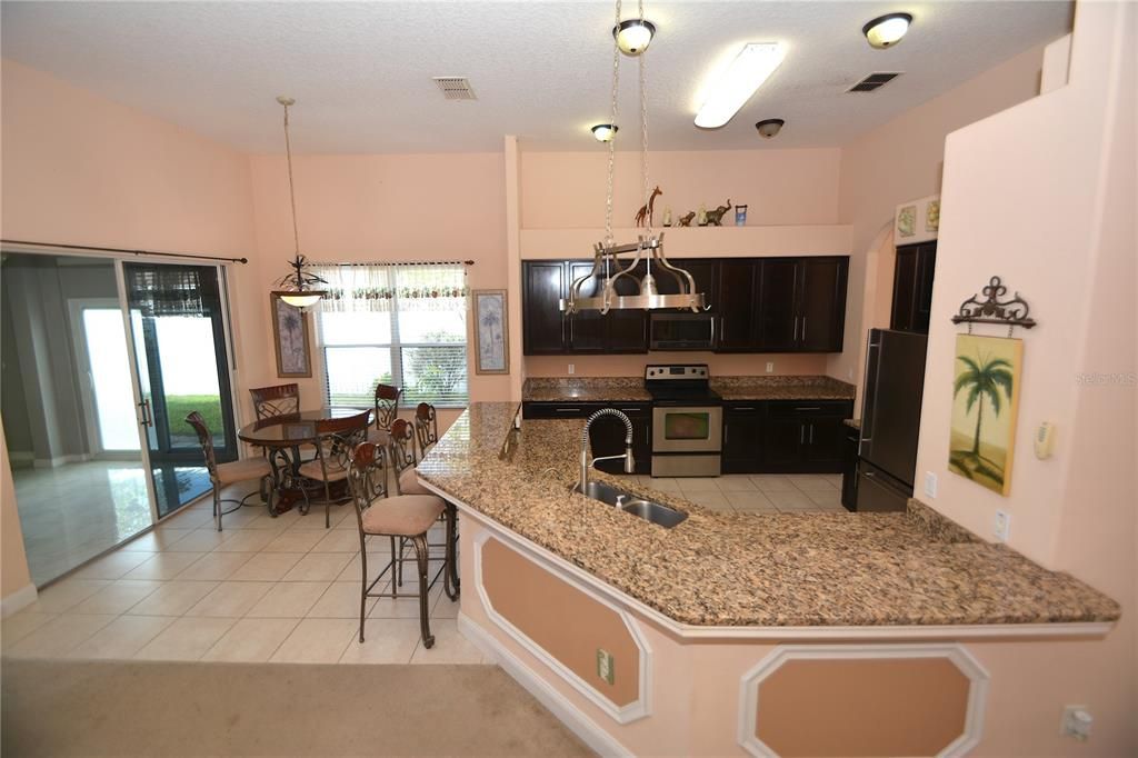 Active With Contract: $399,900 (4 beds, 2 baths, 2884 Square Feet)