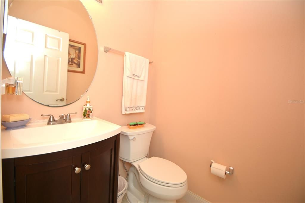 Active With Contract: $399,900 (4 beds, 2 baths, 2884 Square Feet)